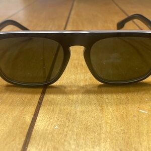 Burberry Embossed Check Square Sunglasses Polarized Made in Italy